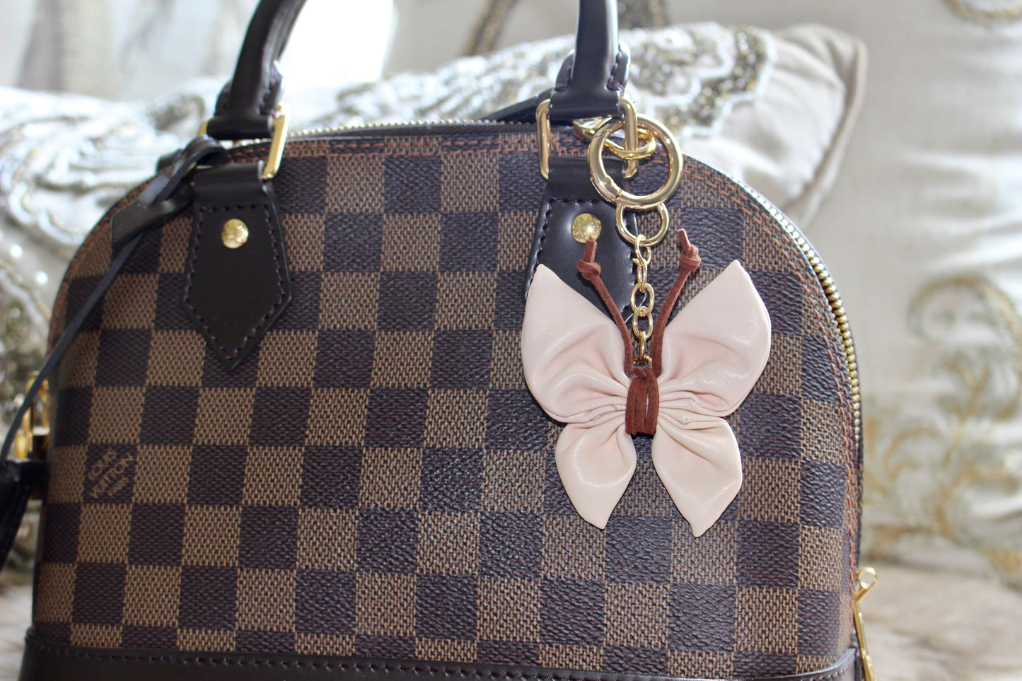 The Flutter Charm