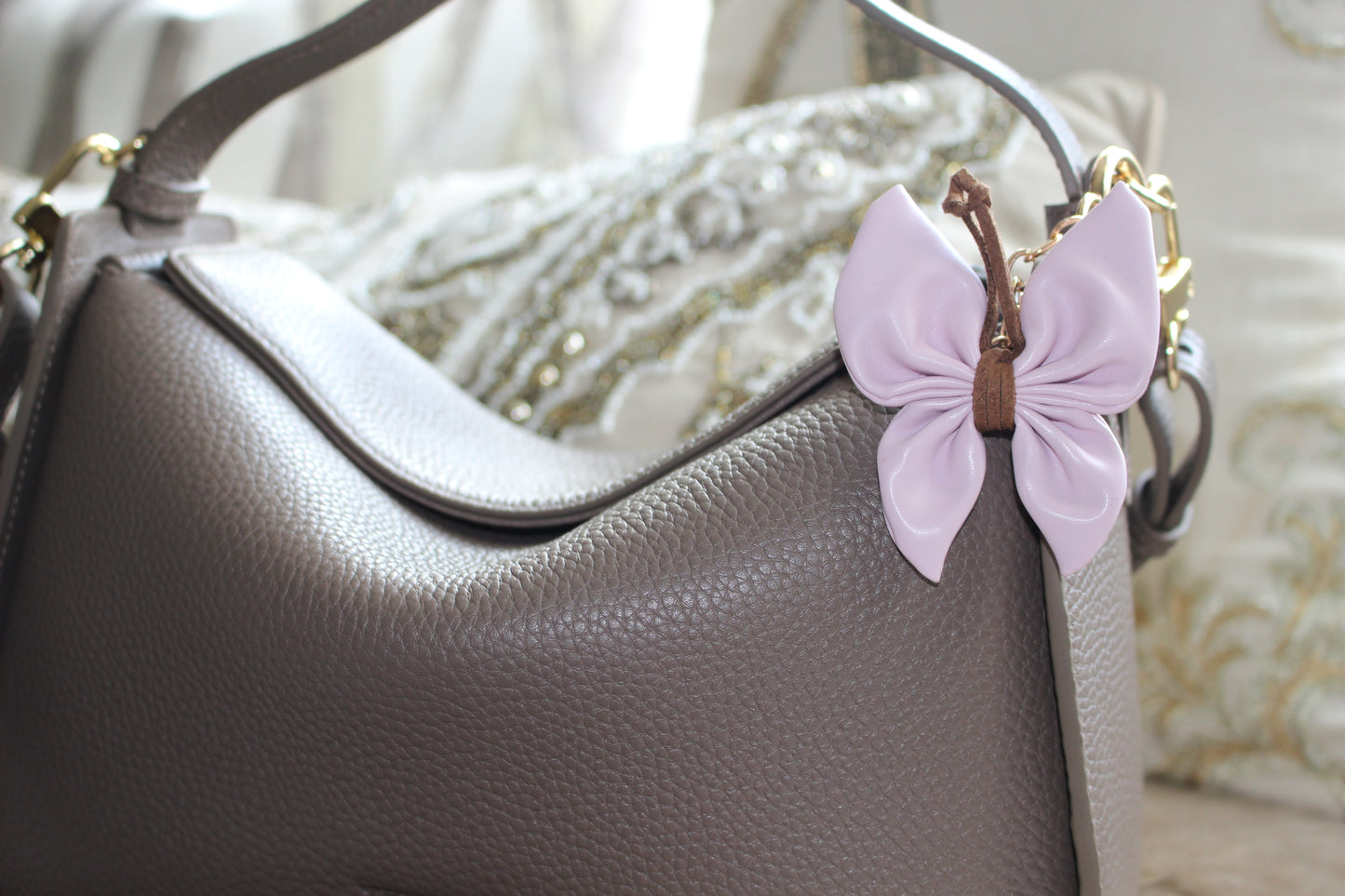 The Flutter Charm